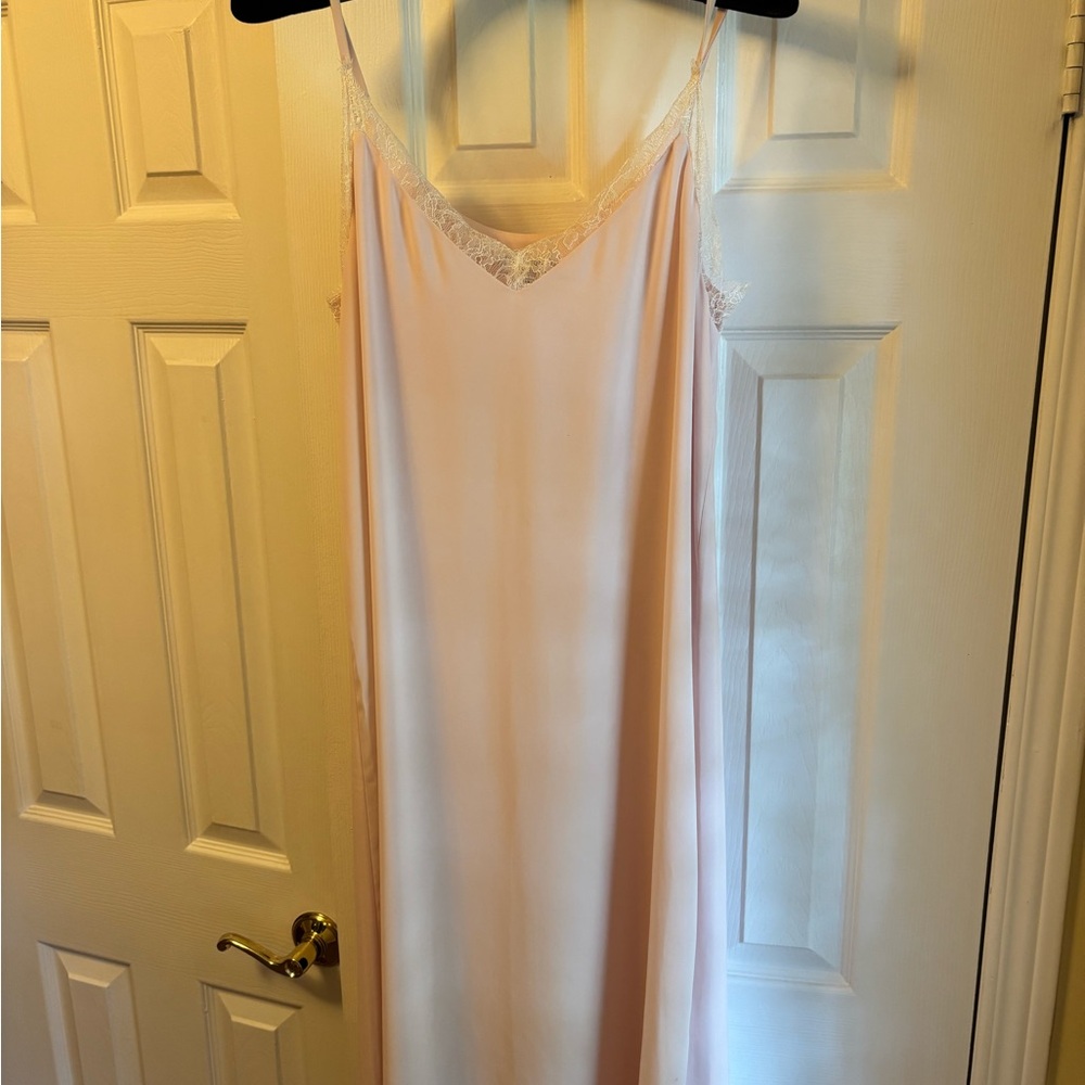 Babaton Soft Pink Dress